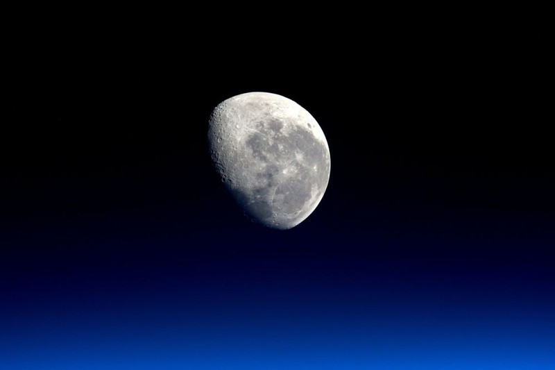 Hình ảnh Mặt trăng qua ống kính của phi hành gia ESA Tim Peake