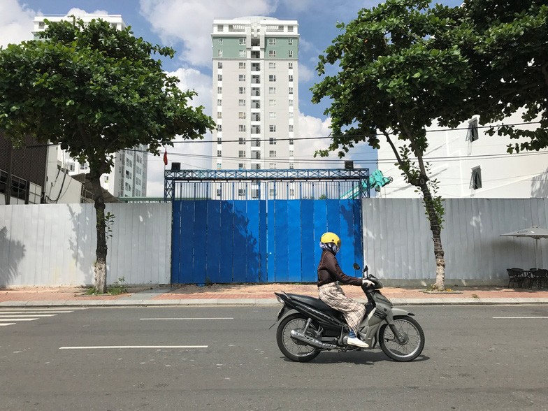Điểm mặt đất công Đà Nẵng bị bán rẻ, sang tay lãi trăm tỉ - Ảnh 3. Điểm mặt đất công Đà Nẵng bị bán rẻ, sang tay lãi trăm tỉ - Ảnh 3.