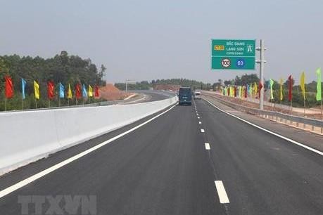 Việc thu phí tại cao tốc Bắc Giang - Lạng Sơn áp dụng từ 0h ngày 18/2. Ảnh: TTXVN.