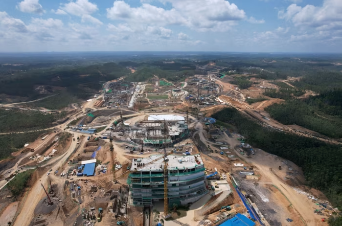 Các cơ sở chính phủ đang được xây dựng tại thủ đô quốc gia mới Nusantara ở Penajam Paser Utara, Indonesia (Ảnh: Bloomberg) 4.png