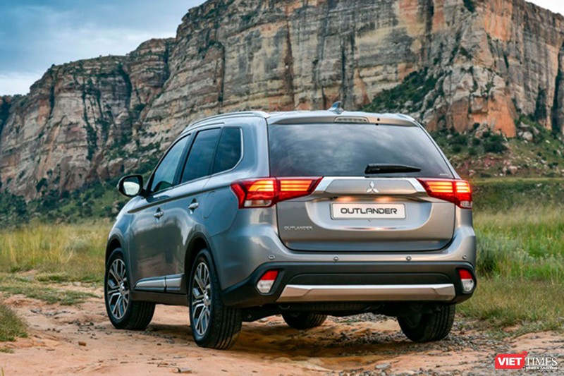 Xe Mitsubishi Outlander mới chỉ còn bản 7 chỗ, giá tăng nhẹ ảnh 2 Xe Mitsubishi Outlander mới chỉ còn bản 7 chỗ, giá tăng nhẹ ảnh 2