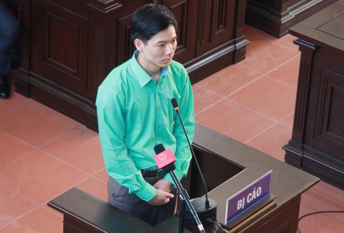 Bác sĩ Hoàng Công Lương tại tòa. Nguồn: Tuổi trẻ
