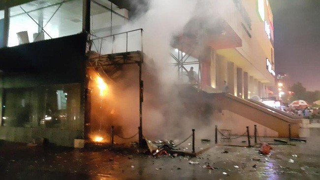
Vụ cháy chung cư Hồ Gươm Plaza, (đường Trần Phú , Hà Đông, Hà Nội) ngày 26/11/2017. Ảnh: Vneconomy
