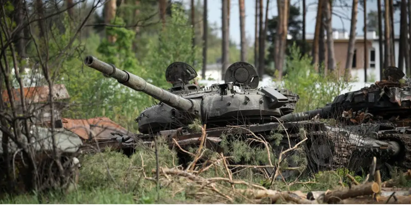 Nga đã mất gần 1.000 xe tăng trong cuộc chiến với Ukraine (Ảnh: Business Insider)