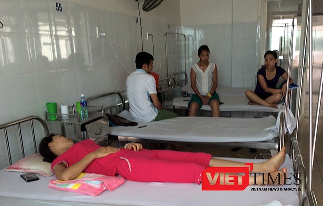16 du khách Hà Nội bị ngộ độc thực phẩm phải cấp cứu ở Đà Nẵng