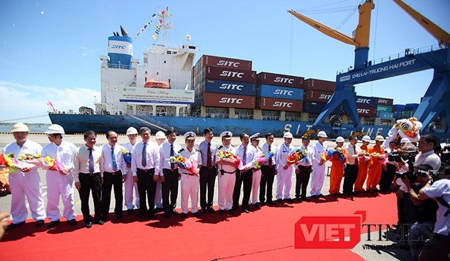 Sáng 5/8, tại KCN Cảng-Hậu cần cảng Chu Lai-Trường Hải (Quảng Nam), UBND tỉnh Quảng Nam, Cục Hàng hải Việt Nam và THACO đã chính thức đưa tuyến hàng hải container Hàn Quốc-Chu Lai vào hoạt động.