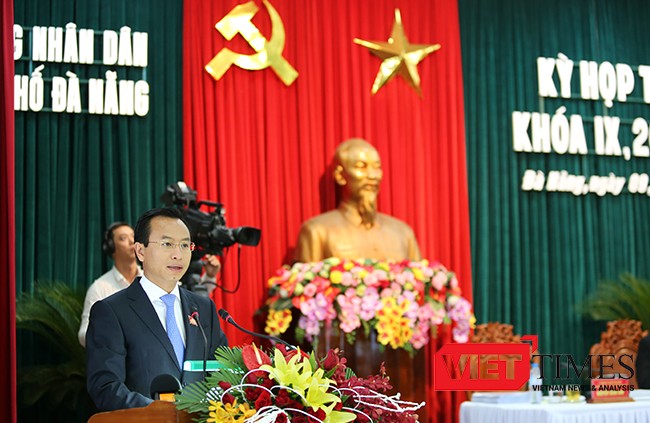 Bí thư Thành ủy, Chủ tịch HĐND TP Đà Nẵng Nguyễn Xuân Anh phát biểu tại kỳ họp thứu 2 HĐND TP Đà nẵng khóa IX