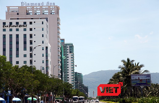 Trong năm 2015, Đà Nẵng đã chứng kiến sự ra đời của 73 khách sạn hạng từ 3 đến 5 sao với 8.485 phòng