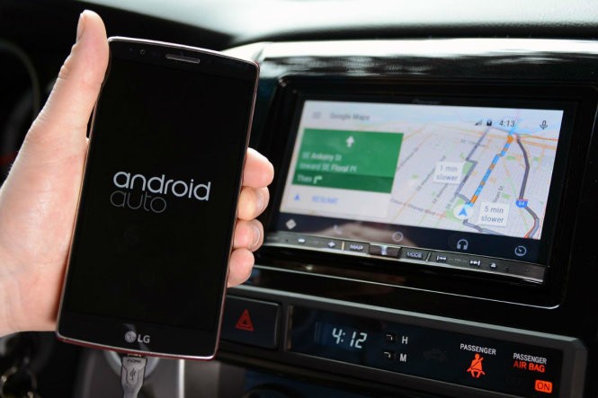 ​Android Auto có thay đổi lớn, tương thích với mọi xe hơi qua kết nối Bluetooth của xe hơi với smartphone Android - Ảnh: AndroidCommunity