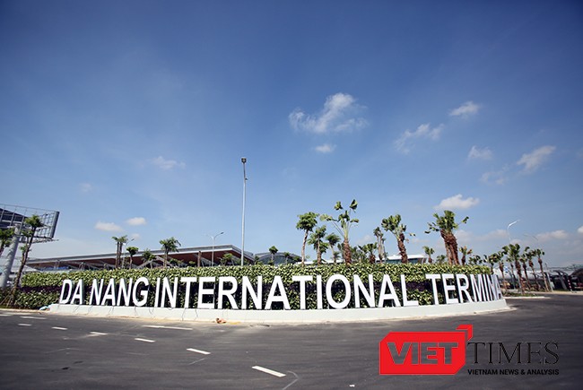 Nhà ga quốc tế T2-Sân bay Đà Nẵng được khởi công từ 15/11/2015, với trị giá 3.500 tỷ đồng đã đi vào vận hành sau gần 17 tháng thi công và dự kiên chính thức khánh thành vào ngày 19/5 tới.