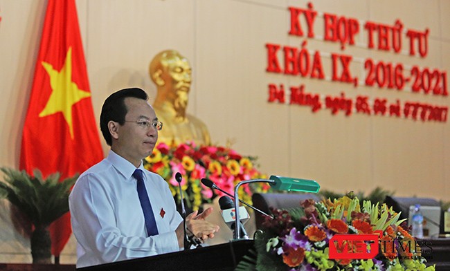 Ông Nguyễn Xuân Anh, Bí thư Thành ủy, Chủ tịch HĐND TP Đà Nẵng phát biểu tại Kỳ họp thứ 4, HĐND TP Đà Nẵng khóa IX, nhiệm kỳ 2016-2021 diễn ra từ ngày 5/7-7/7