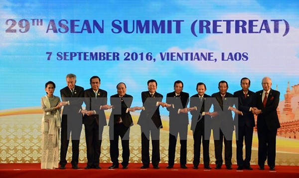 Hiệp hội các quốc gia Đông Nam Á ASEAN sẽ ở kỷ nguyên tăng trưởng đầu tư và phát triển (ảnh TTXVN)