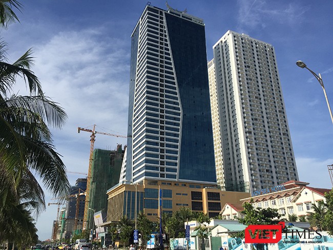 Tổ hợp khách sạn Mường Thanh và căn hộ cao cấp Sơn Trà thi công xây dựng sai phép, tự ý biến toàn bộ khu nhà giữ xe, nhà trẻ…thành 104 căn hộ để bán.