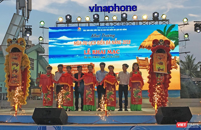 Chiều tối hôm qua (27/4), ngành du lịch Đà Nẵng đã chính thức khởi động Mùa du lịch biển Đà Nẵng 2018 với nhiều hoạt động hấp dẫn.