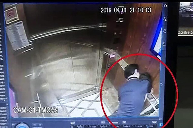 Hình ảnh người đàn ông sàm sỡ bé gái trong thang máy tại TP HCM được cho là ông Nguyễn Hữu Linh-nguyên là Phó Viện trưởng Viện kiểm sát nhân dân TP Đà Nẵng