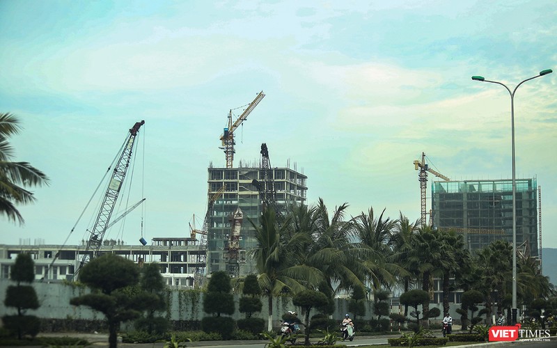 Một góc Dự án khu đô thị quốc tế mới Đa Phước đang xây dựng dở dang