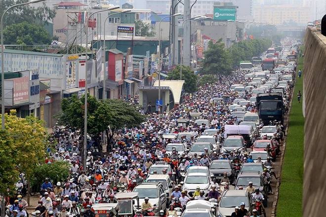Cảnh tắc đường diễn ra ngày càng trầm trọng tại các đô thị lớn như Hà Nội