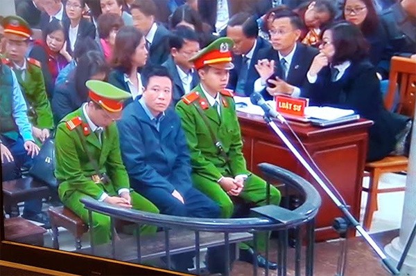 Bị cáo Hà Văn Thắm tại phiên tòa.