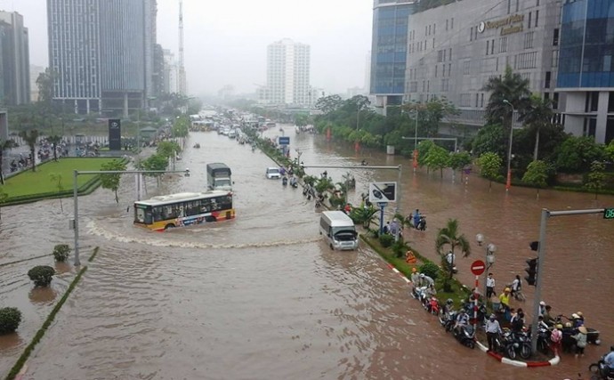 Hà Nội thường xuyên ngập lụt khi mưa lớn. (Ảnh minh họa, ngồn Báo Giao Thông)