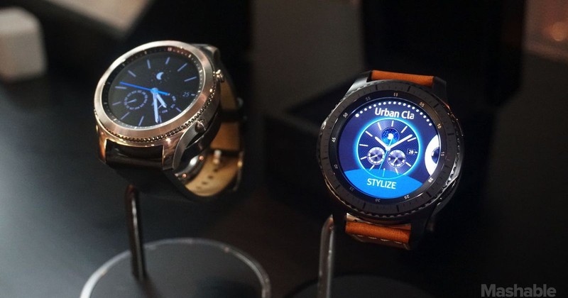 Đồng hồ thông minh Gear S3 giá 7,99 triệu đồng