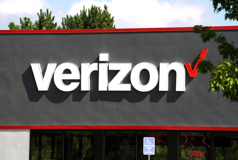 Tuyên bố đòi Verizon bồi thường 1 tỷ USD vì vi phạm bằng sáng chế được Huawei đưa ra trong bối cảnh căng thăng Trung - Mỹ ngày một leo thang. Ảnh: Reuters