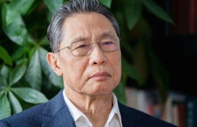 Ông Chung Nam Sơn, viện sĩ Học viện Kỹ thuật Trung Quốc và là giám đốc Trung tâm Nghiên cứu Y học Lâm sàng Bệnh Hô hấp Quốc gia. 