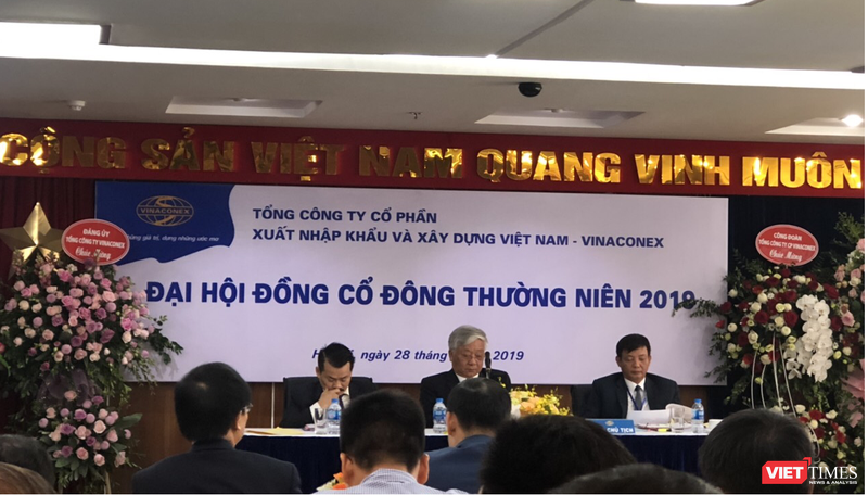 Chủ tịch Vinaconex Đào Ngọc Thanh phát biểu tại ĐHĐCĐ thường niên 2019 (Ảnh: VT) 