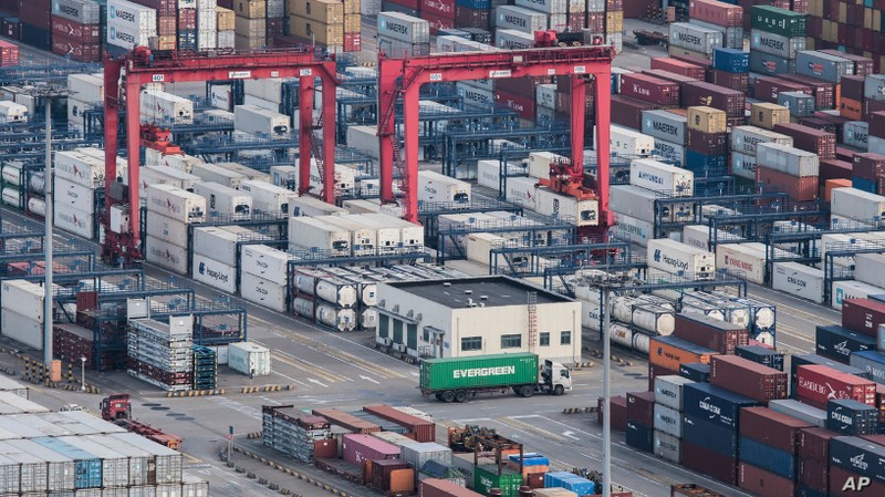 Báo cáo của Liên Hợp quốc cho thấy, thương chiến Trung - Mỹ đã làm số lượng hàng hóa nhập khẩu của Mỹ từ Trung Quốc giảm hơn một phần tư trong nửa đầu năm nay, hay trị giá 35 tỷ USD.