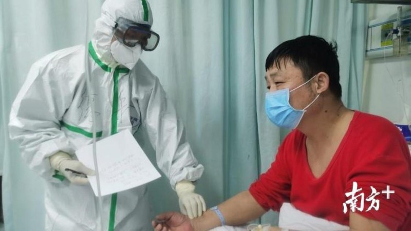 Trung Quốc xuất hiện hiện tượng nhiều người đã chữa khỏi ra viện lại dương tính với nCoV (Ảnh: Nanfang).