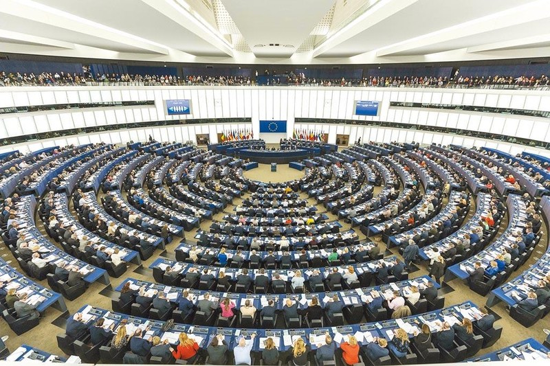 Ngày 23/3, Nghị viện châu Âu đã khẩn cấp hủy bỏ phiên họp dự định thẩm định phê chuẩn Hiệp định Đầu tư toàn diện EU-Trung Quốc do Trung Quốc trừng phạt các nghị sĩ, nhà khoa học và tổ chức của châu Âu (Ảnh: AP).