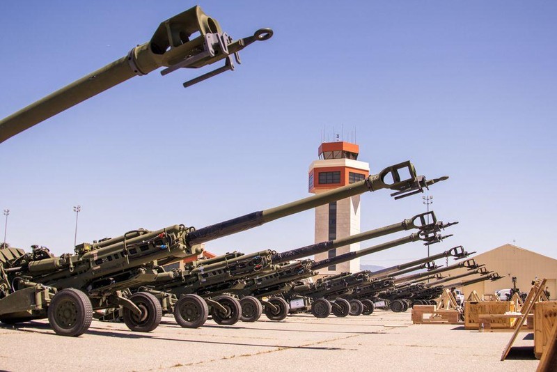 Lựu pháo tầm xa M777 Howitzer Mỹ vừa cung cấp cho Ukraine (Ảnh: Reuters).
