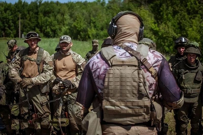 Lực lượng đặc nhiệm Ukraine được các cố vấn các nước NATO huấn luyện (Ảnh: QQ).