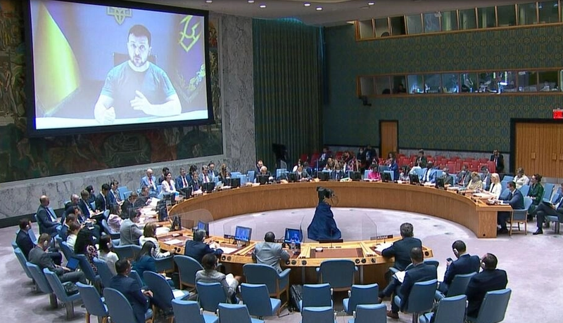 Ngày 28/6, ông Zelensky phát biểu qua truyền hình tại cuộc họp Hội đồng Bảo an, đề nghị trục xuất Nga khỏi Liên Hợp Quốc (Ảnh: AP).