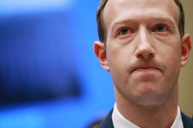 Mất đứt 71 tỷ USD chỉ sau 1 năm, Mark Zuckerberg là tỷ phú thiệt hại thê thảm nhất (Ảnh: 163.com).