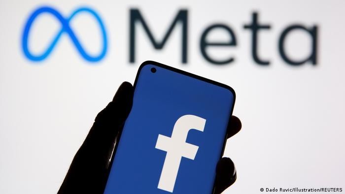 Meta nói đã phát hiện và ngăn chặn các tài khoản Facebook giả và thông tin sai lệch từ Trung Quốc và Nga (Ảnh: Reuters).