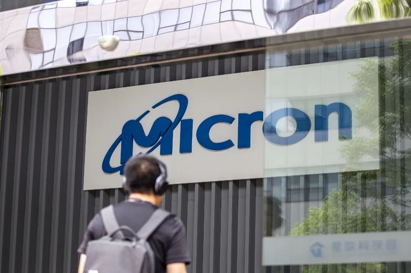 Công ty Micron gánh chịu thiệt hại lớn bởi đòn trả đũa của Trung Quốc trong cuộc chiến chip với Mỹ (Ảnh: Nbd).