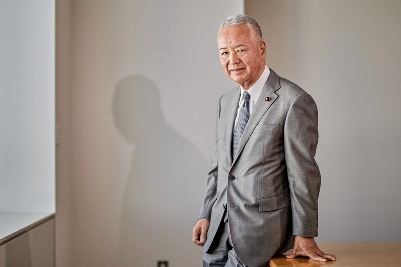 Akira Amari, kiến trúc sư chính sách phát triển công nghệ chip Nhật Bản. Ảnh Shoko Takayasu/Bloomberg