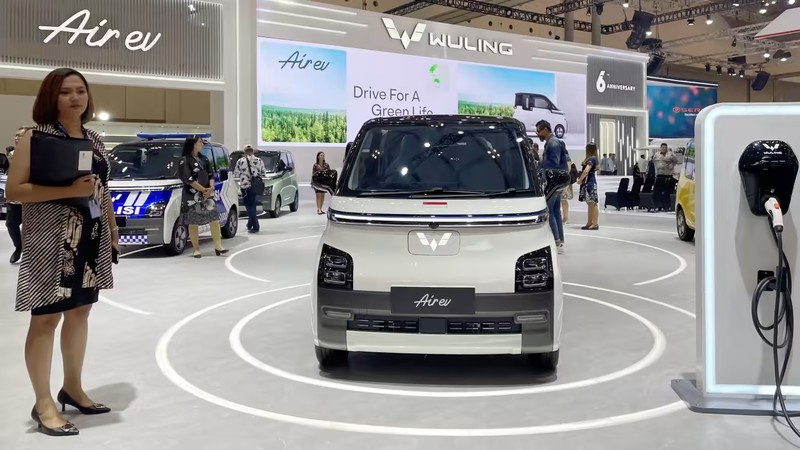 Công ty Wuling Motors Trung Quốc sản xuất tại Indonesia ra mắt mẫu xe Air EV. Ảnh Nana Shibata 