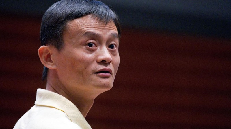 Chủ tịch Alibaba, Jack Ma sẽ nhường vị trí cho CEO Daniel Zhang vào ngày 10/9/2019. Ảnh: Bloomberg
