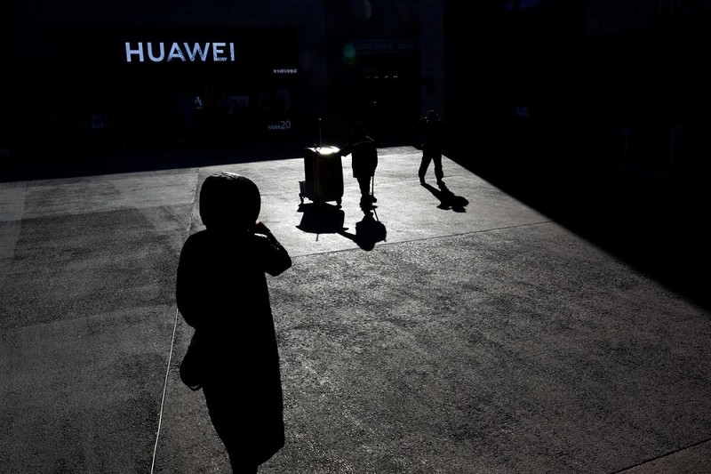 Huawei sắp không còn đất sống tại Mỹ. Ảnh: Tek Portal