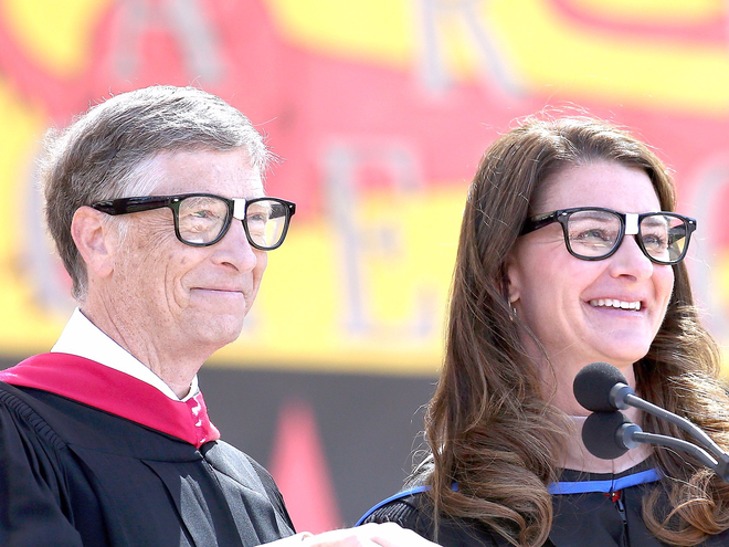 Nhà sáng lập Microsoft Bill Gates và vợ