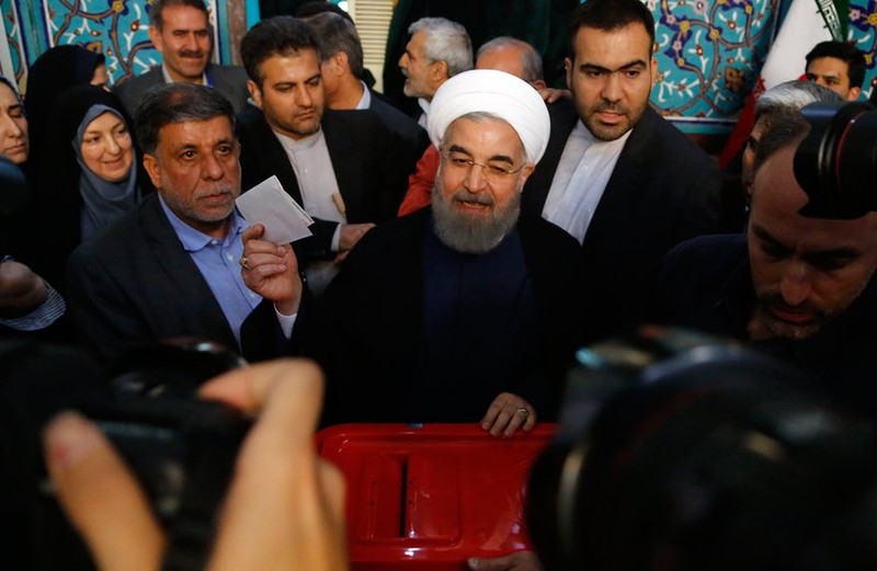 Ông Hassan Rouhani bỏ phiếu tại điểm bầu cử Ershad