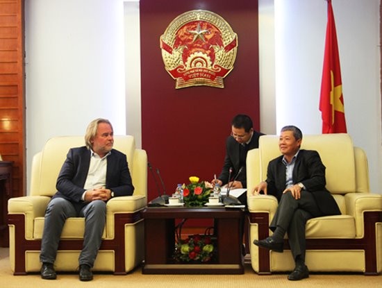 Thứ trưởng Bộ TT&TT Nguyễn Thành Hưng tiếp ông Eugene Kaspersky, Chủ tịch, Giám đốc điều hành hãng bảo mật Kaspersky Lab (Ảnh: Phạm Giang).