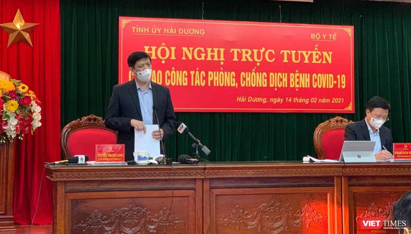 Bộ trưởng Nguyễn Thanh Long cùng Bí thư Tỉnh uỷ Hải Dương Phạm Xuân Thăng chủ trì hội nghị trực tuyến tại vùng dịch Hải Dương.