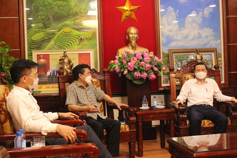 Chủ tich UBND tỉnh Thanh Hóa tiếp và làm việc với lãnh đạo Hội Truyền thông số Việt Nam