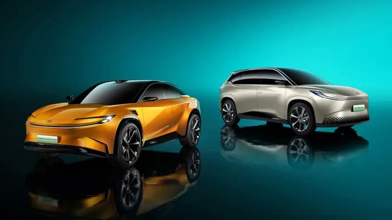 Hai mẫu concept EV của Toyota: bZ Sport Crossover và bZ FlexSpace