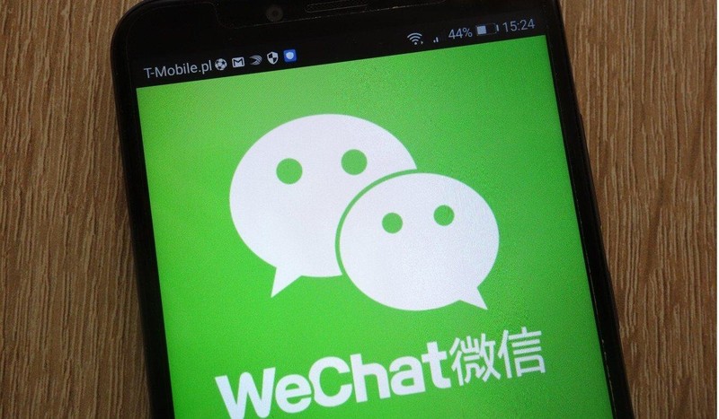 Một nghiên cứu của nhà cung cấp dữ liệu China Internet Watch cho thấy người dùng WeChat dành trung bình 77 phút mỗi ngày trên ứng dụng. Ảnh: SCMP