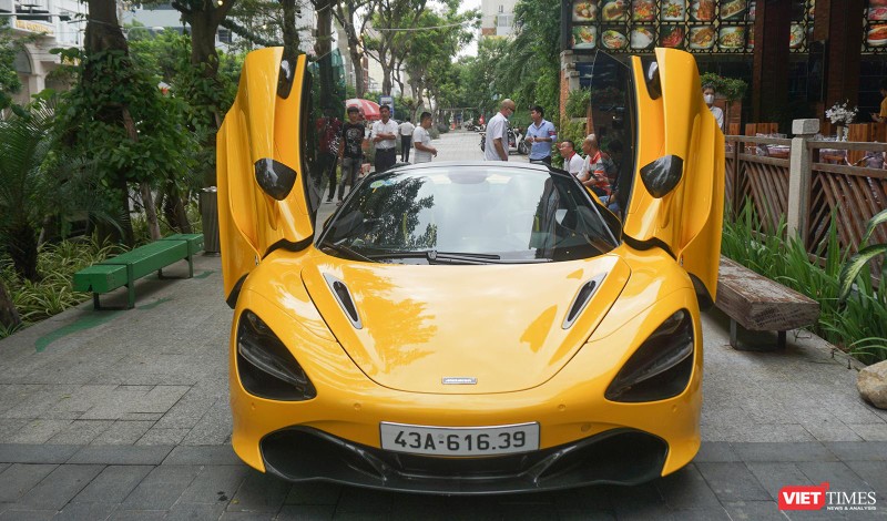 Siêu xe McLaren 720S Spider trị giá 28 tỷ đồng được thiếu gia Đà Nẵng đổi lấy 12 mét lan đột biến