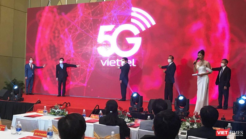 Quang cảnh lễ bấm nút triển khai dịch vụ 5G Viettel tại Đà Nẵng
