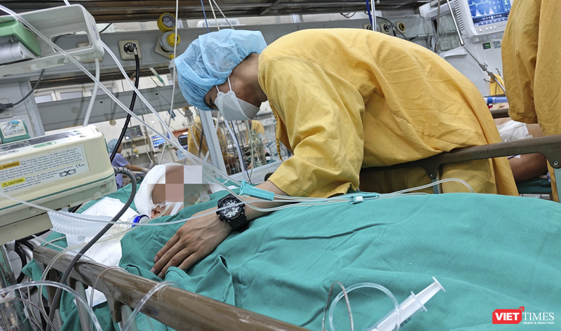 Chàng thanh niên Đ.V.Th. nằm chờ hiến tạng tại Bệnh viện hữu nghị Việt Đức